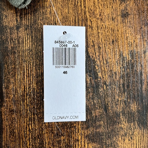 Old Navy Men’s Slim Linen Blend Chino Shorts - 7 inch inseam - Picture 5 of 7